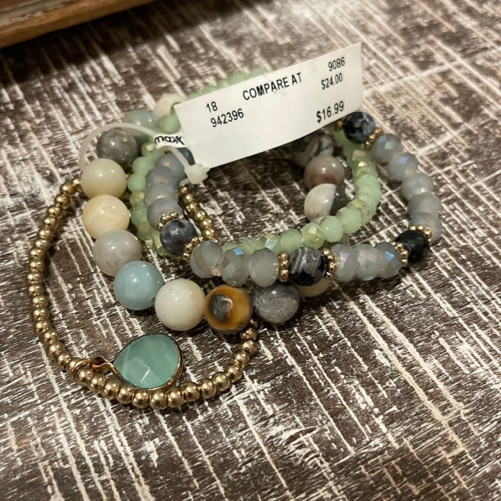 NWT Bracelet